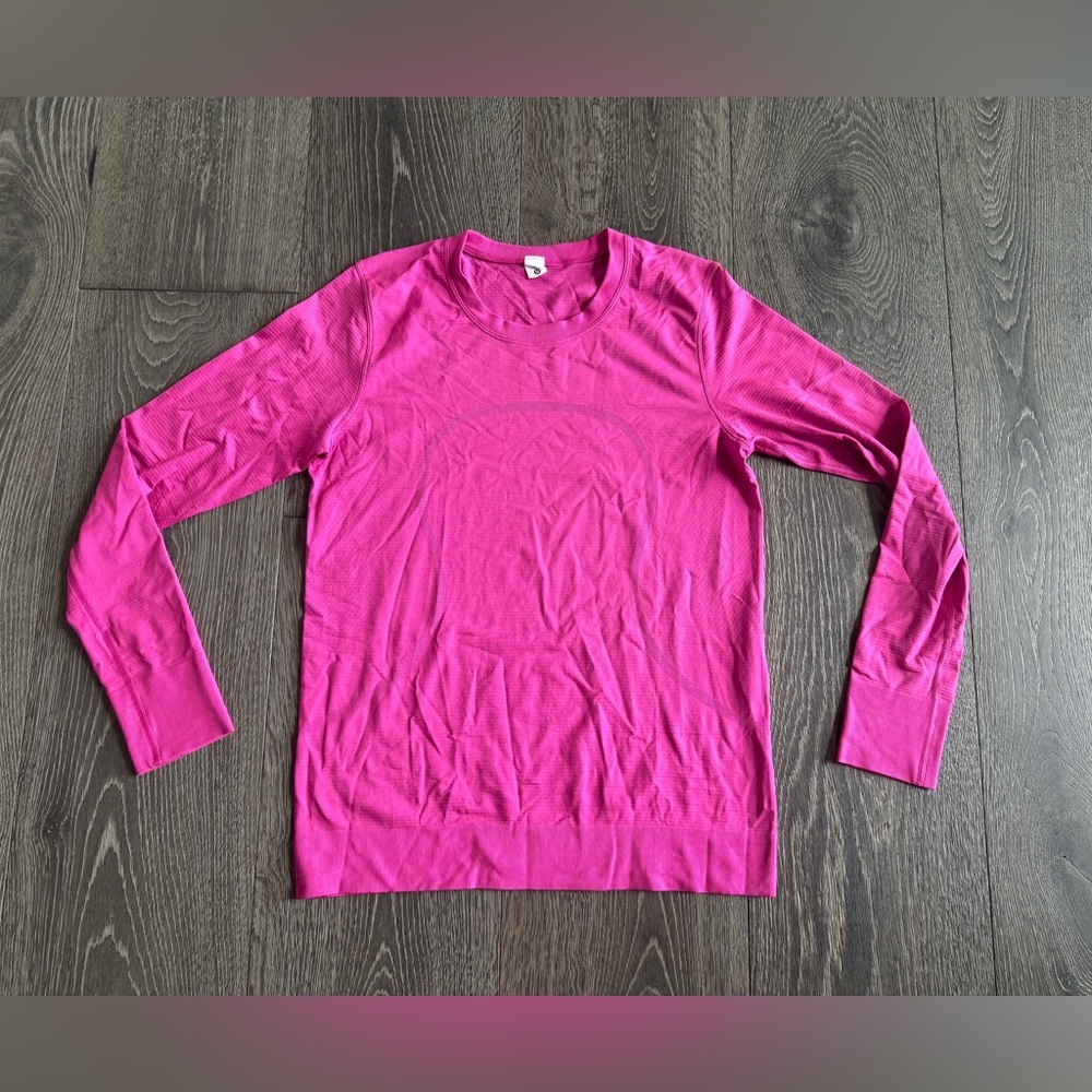 Lululemon Swiftly Relaxed Long Sleeve in Sonic Pink Size 6